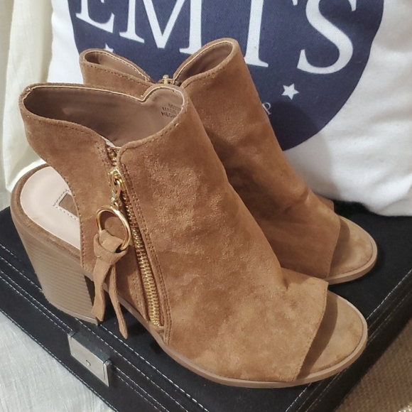 Wedges - Picture 4 of 7